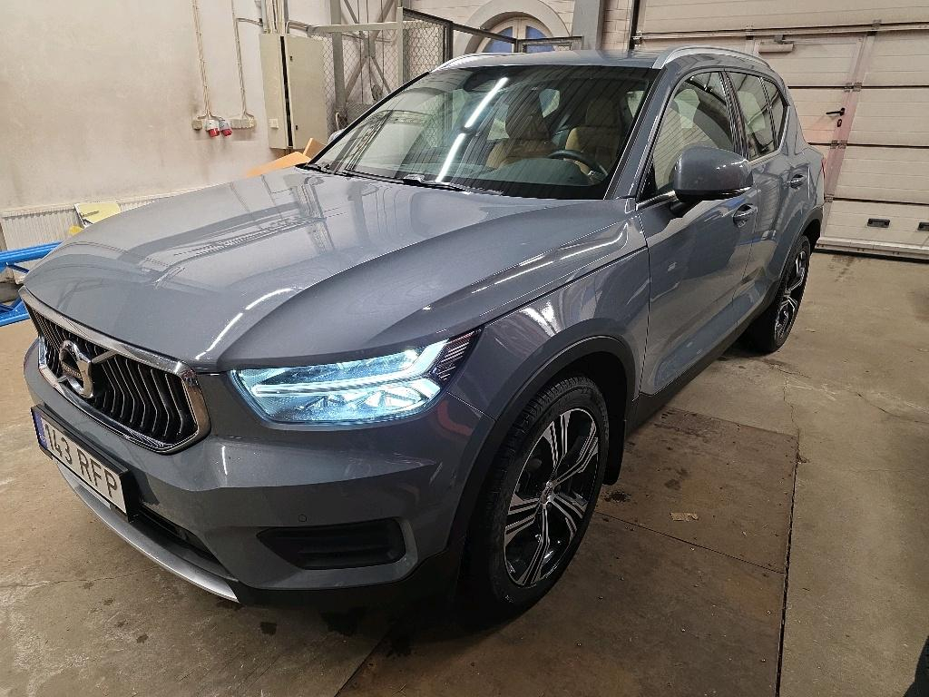 Volvo XC40 2.0 B4 P MHYBRID INS CRIPTION AWD AT 197