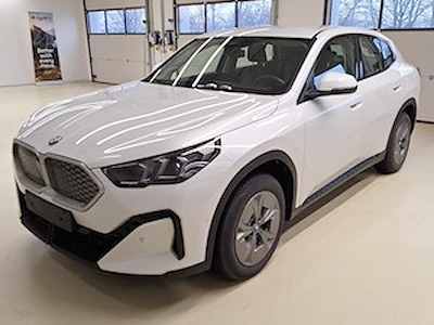 Kaufe BMW IX2 67KWH E-DRIVE 20 bei Ayvens Carmarket