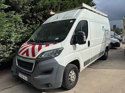 Achetez PEUGEOT BOXER 335 FOURGON MWB HR DSL - sur Ayvens Carmarket