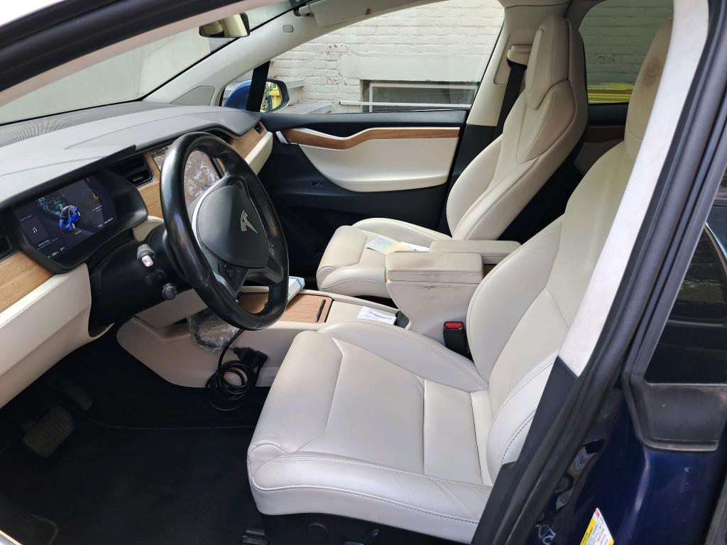 Foto 4 van Tesla Model X