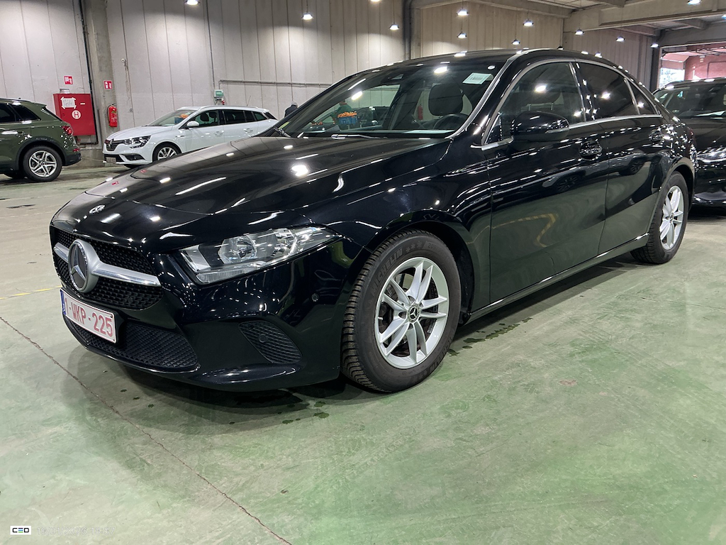 Mercedes-Benz A CLSS  SEDN DIESEL (V177)  180 d Business Solution