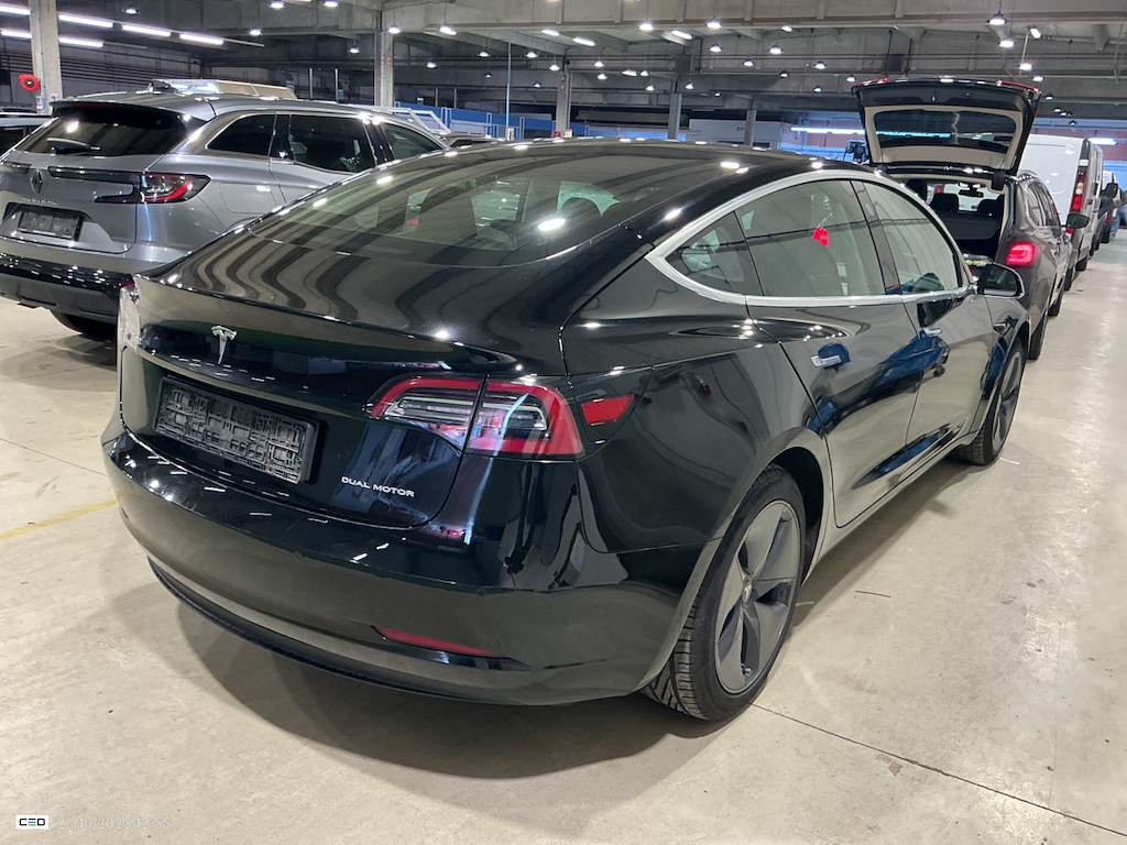 Foto 2 van Tesla Model 3