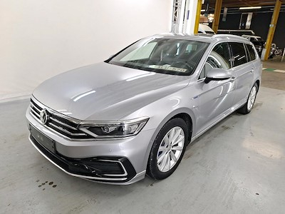 Buy VOLKSWAGEN PASSAT VARIANT GTE - 2020 on Ayvens Carmarket
