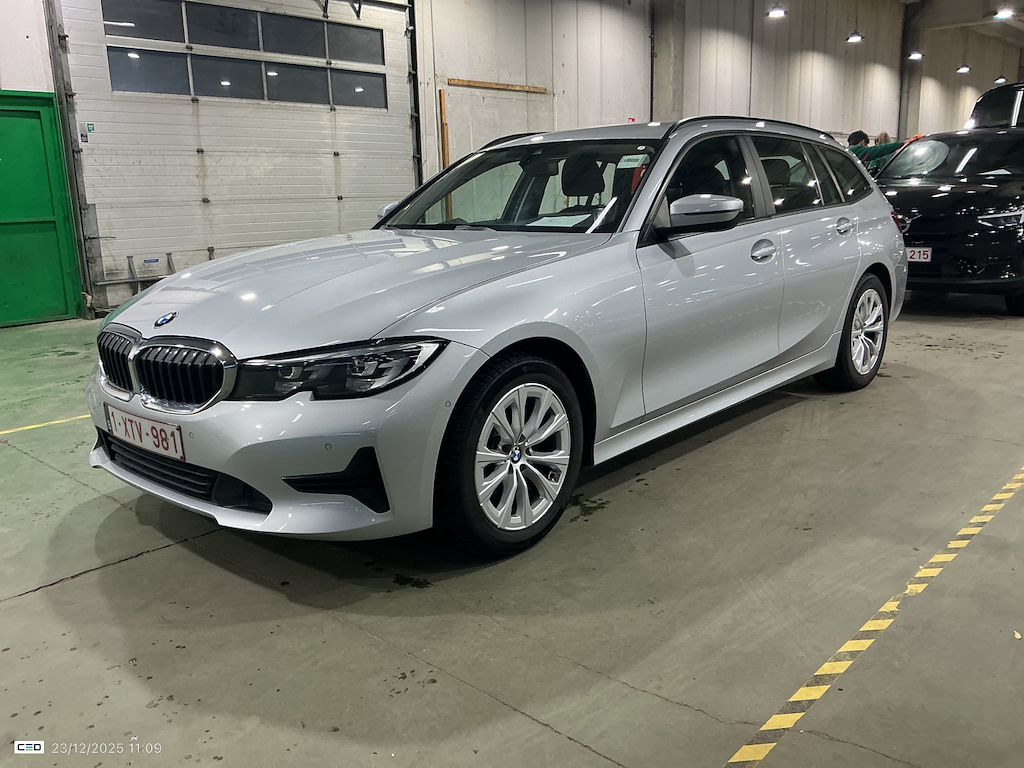 BMW 3 Series TOURING DIESEL - 2019 18 d AdBlue