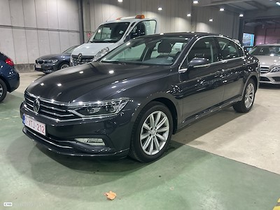 Buy VOLKSWAGEN PASSAT - 2019 on Ayvens Carmarket