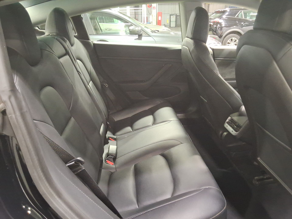 Foto 6 van Tesla Model 3