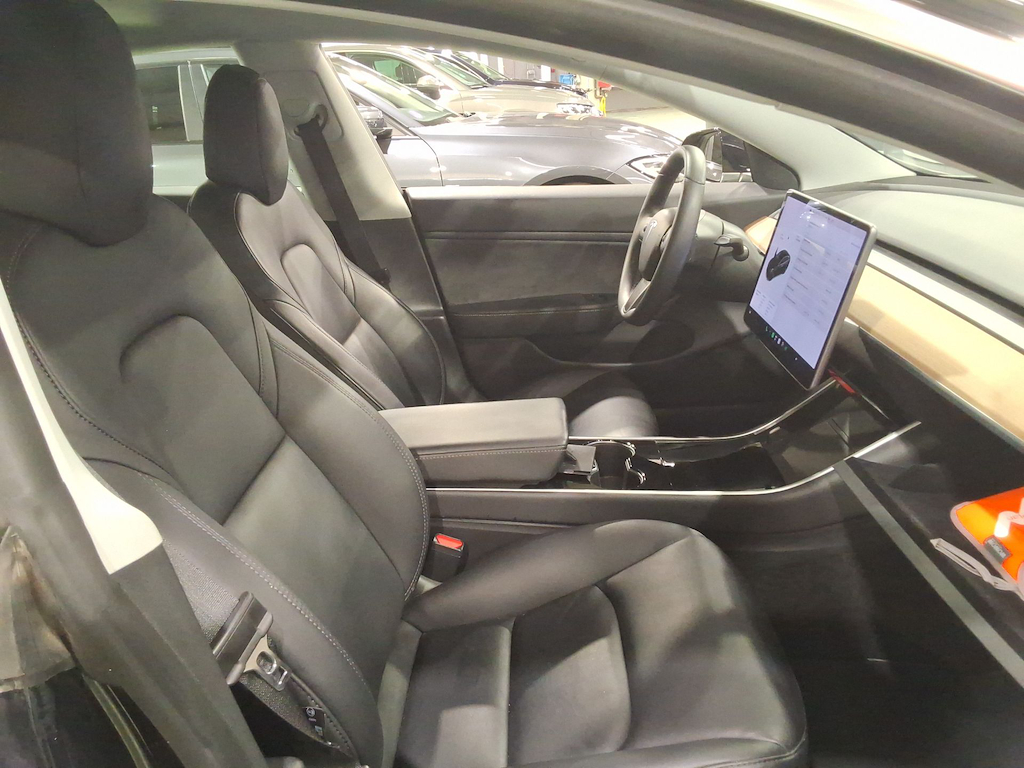 Foto 8 van Tesla Model 3