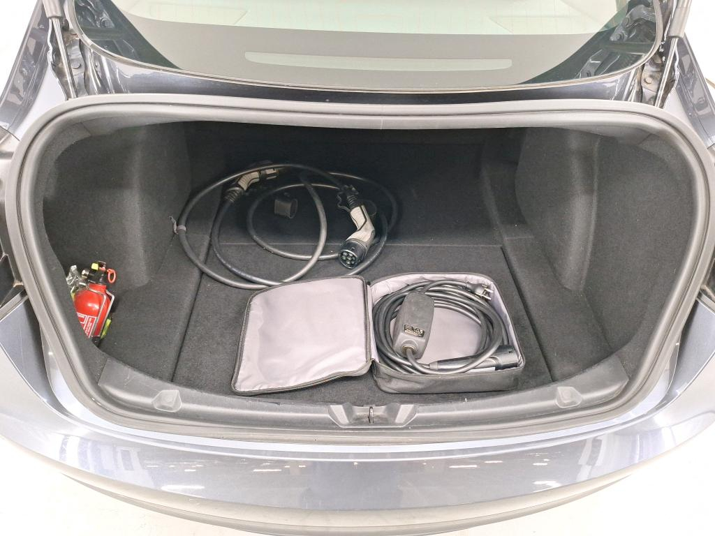Foto 15 van Tesla Model 3