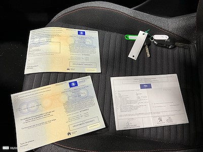 Kupi PEUGEOT 208 na Ayvens Carmarket