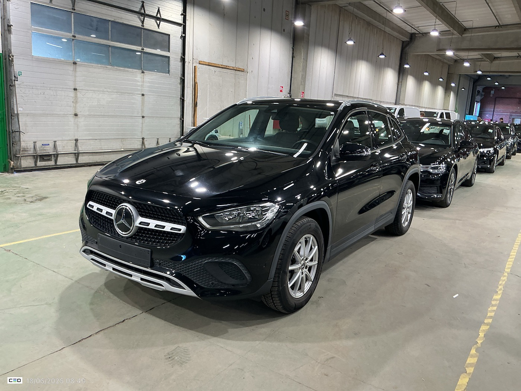 Mercedes-Benz GLA 2.0  180 D DCT BUSINESS SOLUTION