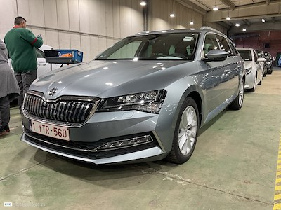 Achetez SKODA SUPERB COMBI sur Ayvens Carmarket