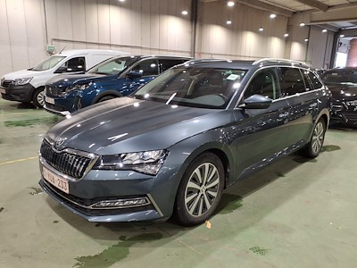 Achetez SKODA SUPERB COMBI sur Ayvens Carmarket