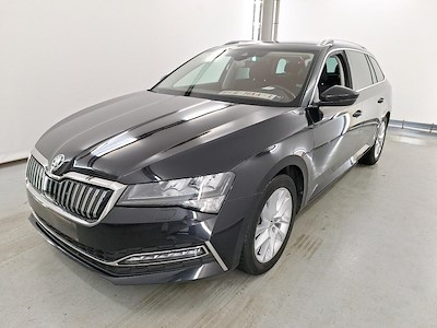 Kaufe SKODA SUPERB COMBI bei Ayvens Carmarket