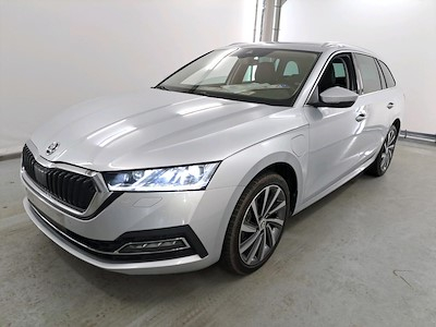 Kaufe SKODA OCTAVIA COMBI bei Ayvens Carmarket