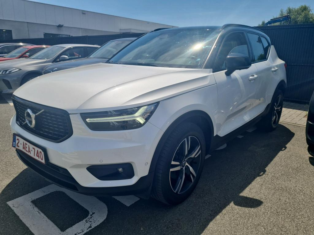 VOLVO XC40 1.5 T2 R-DESIGN