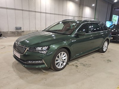 Køb SKODA SUPERB COMBI - 2019 hos Ayvens Carmarket