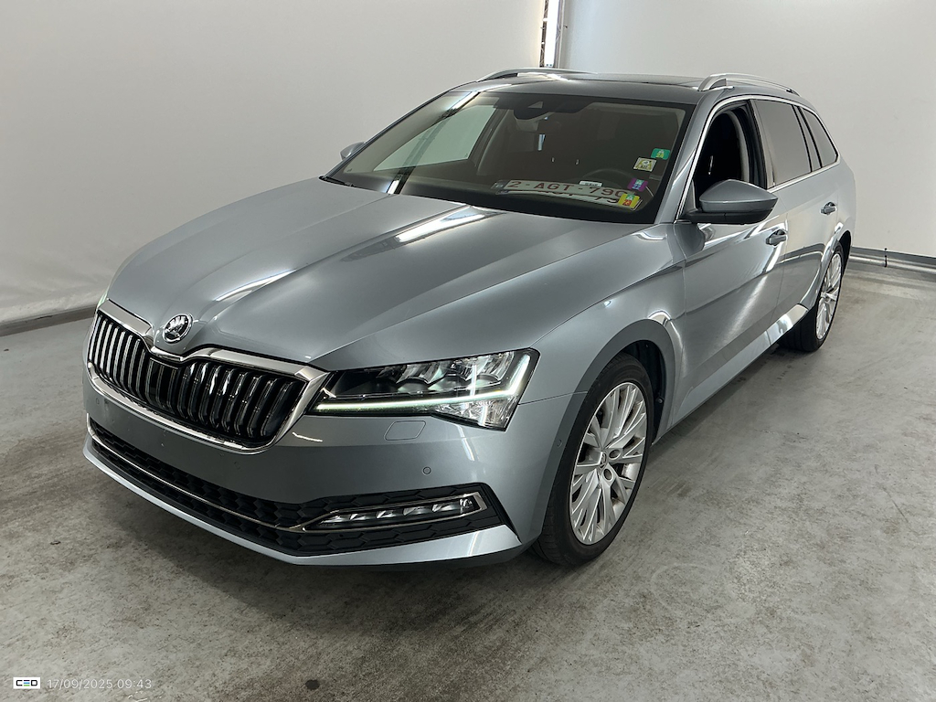 Skoda Superb COMBI 2.0 CRTDI 90KW DSG7 CLEVER+
