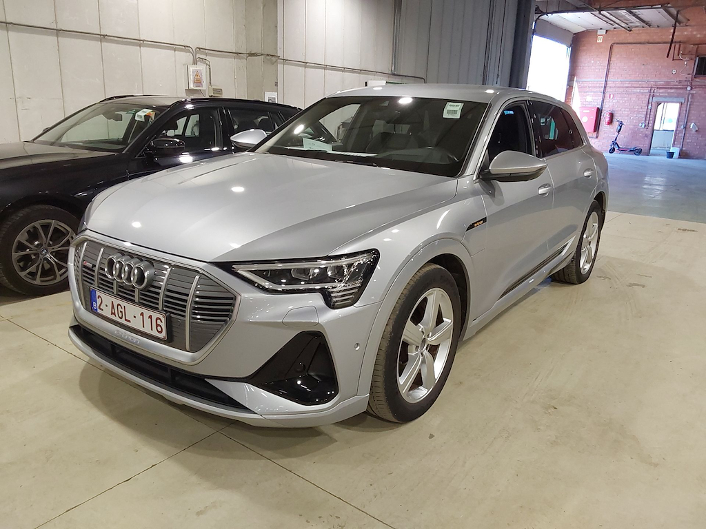 Foto 2 van Audi e-tron