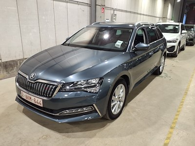 Achetez SKODA SUPERB COMBI sur Ayvens Carmarket