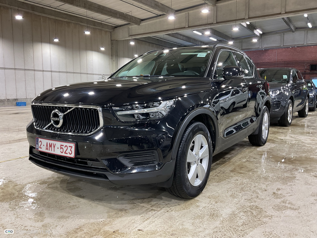 Volvo XC40 2.0 D3 MOMENTUM CORE