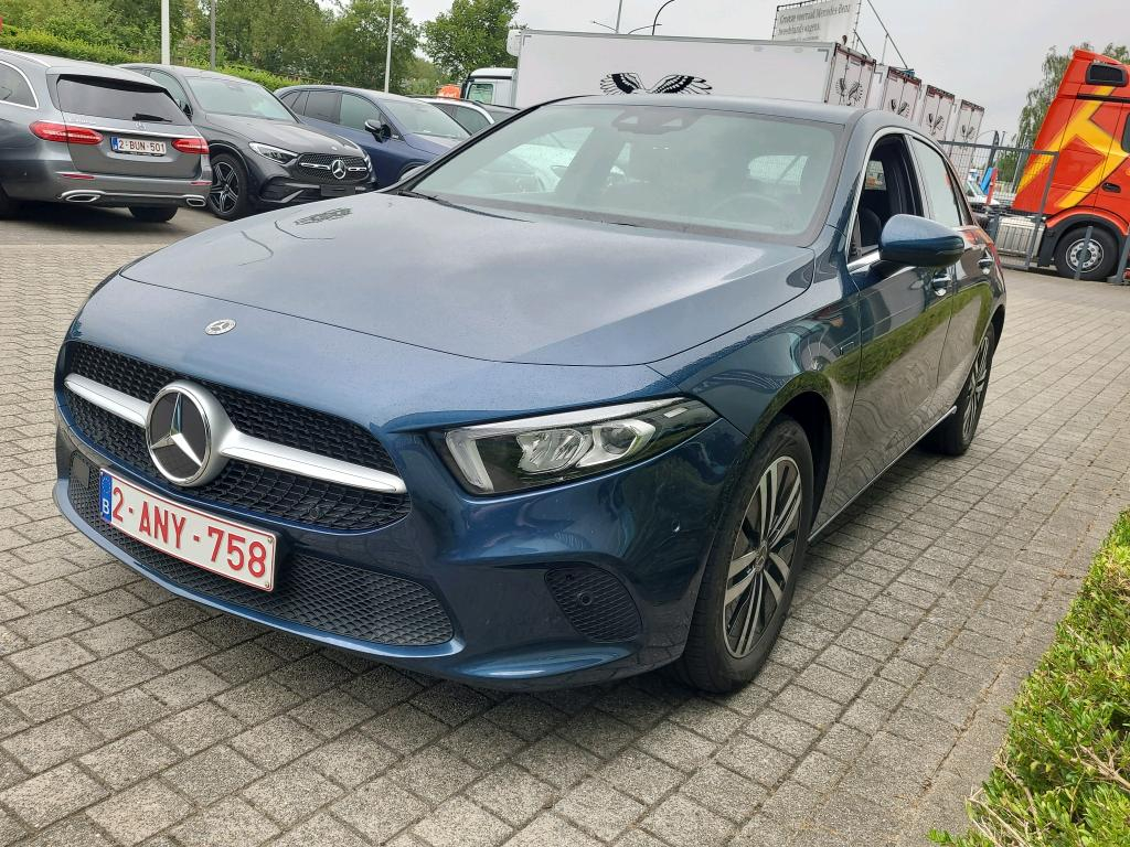 Mercedes-Benz A CLSS  (W177)  250 e PHEV Business Solution