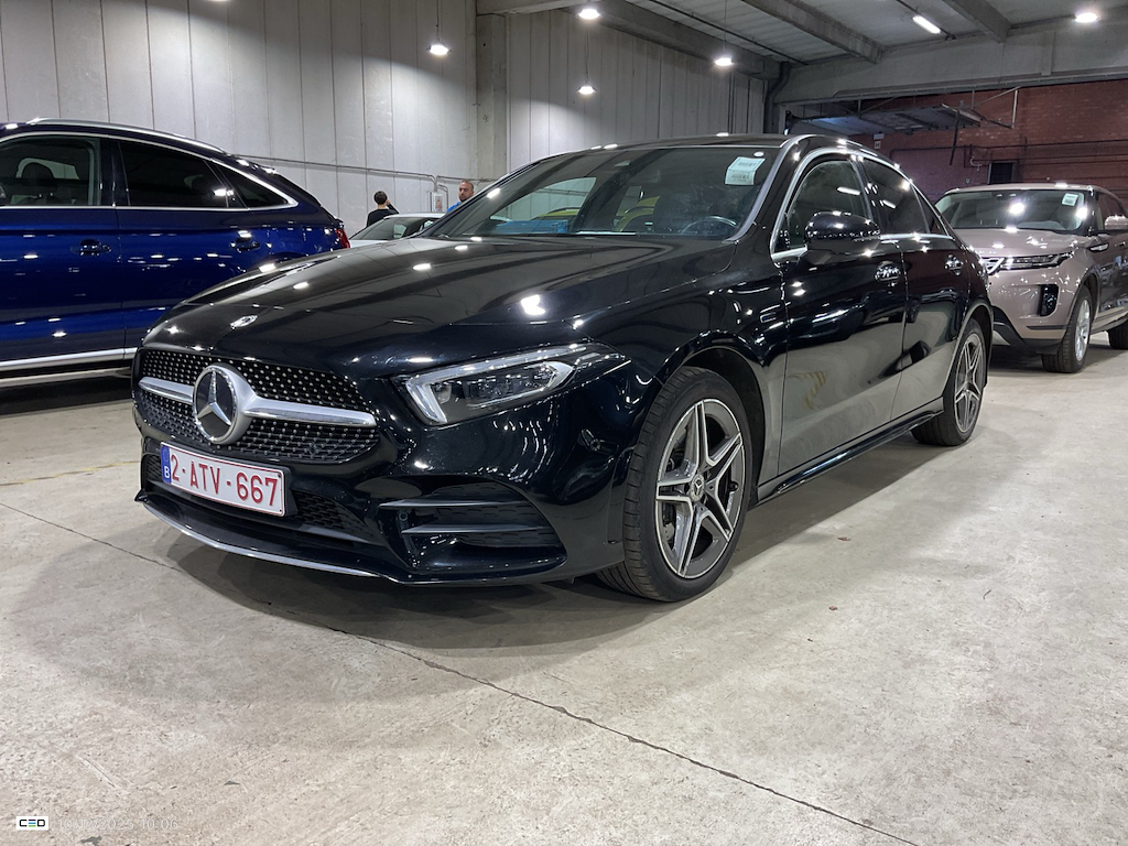 Mercedes-Benz A CLSS  SEDN (V177)  250 e PHEV