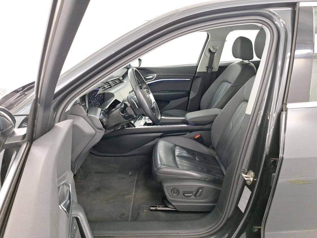 Foto 5 van Audi e-tron