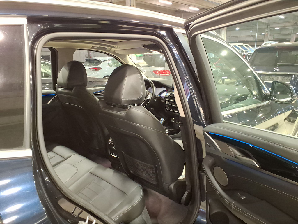 Foto 6 van BMW ix3