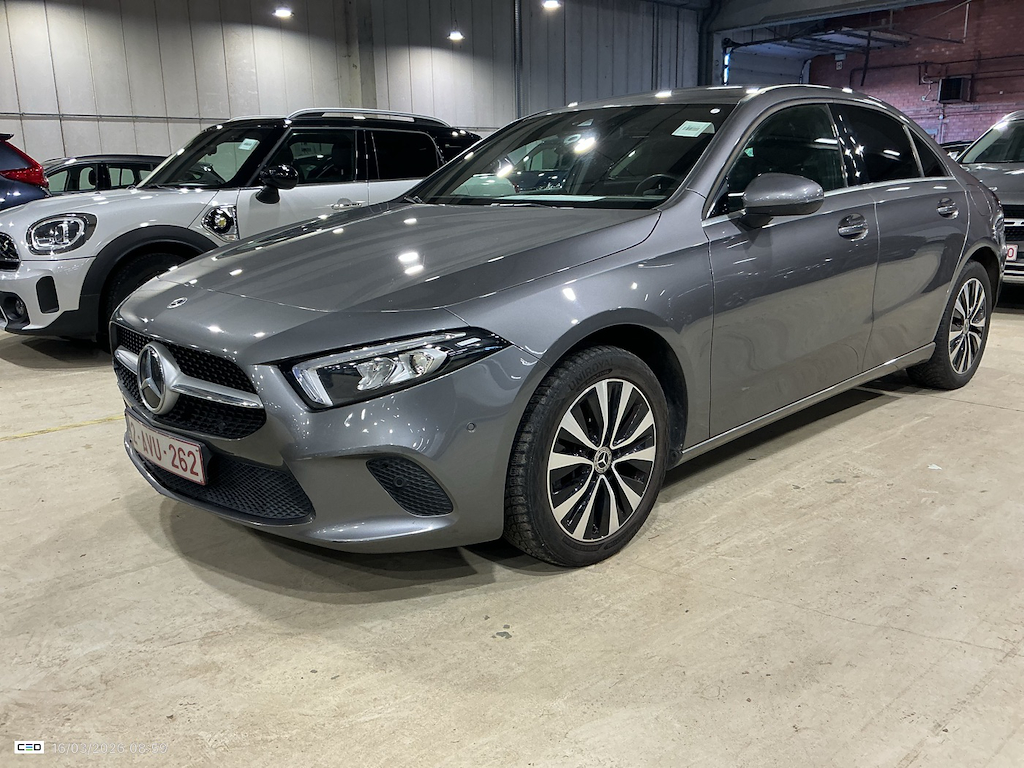 Mercedes-Benz A -CLSS LIMOUSINE 1.3  250 E DCT