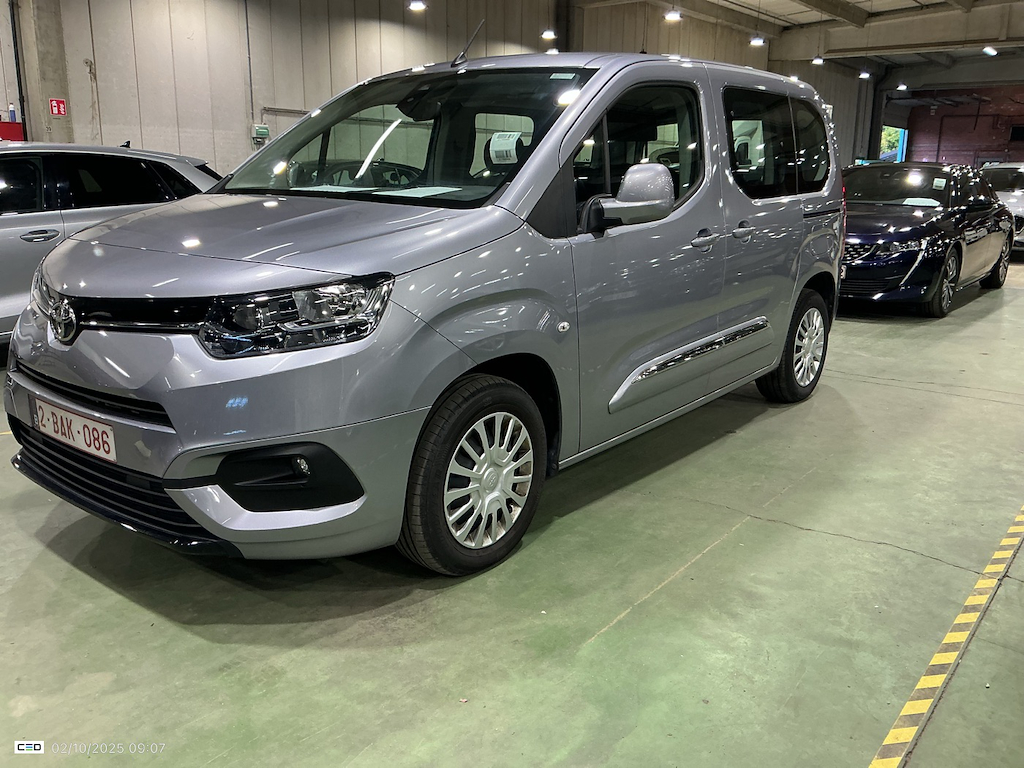 Toyota Verso PROACE CITY 1.2I 81KW SWB SHUTTLE