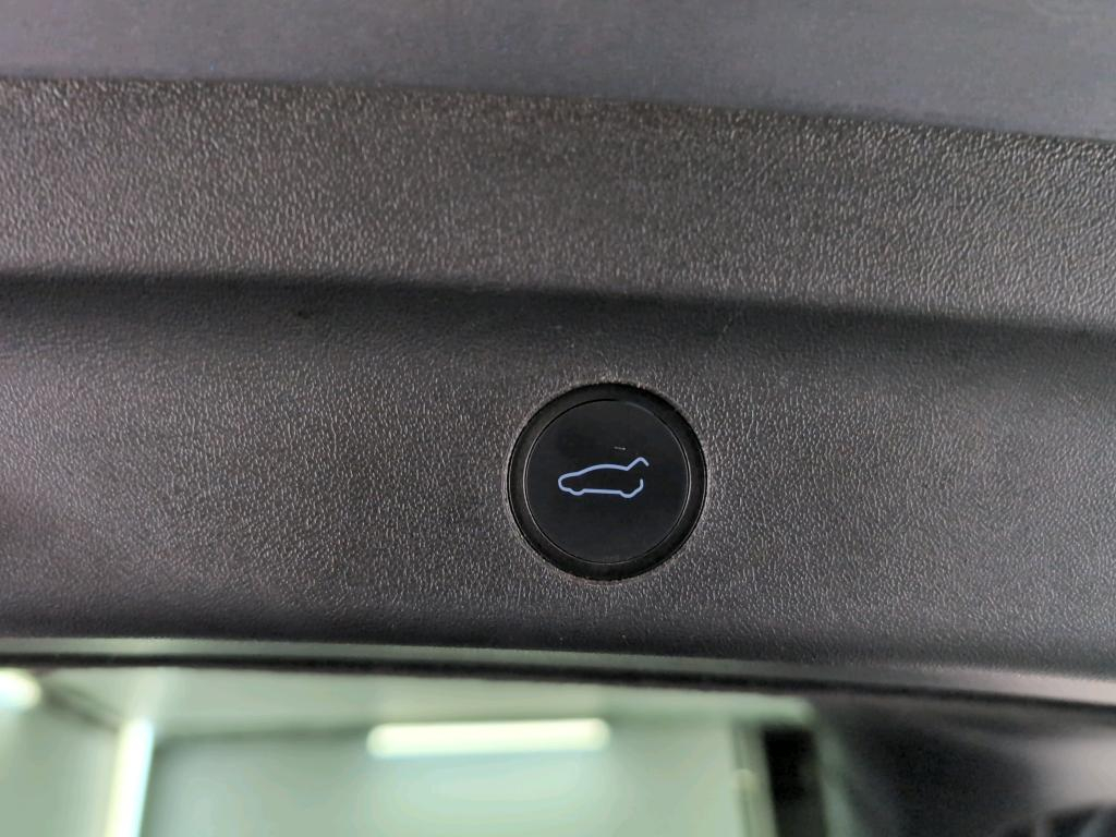 Foto 15 van Tesla Model Y