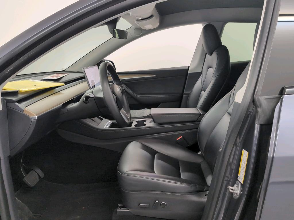 Foto 4 van Tesla Model Y