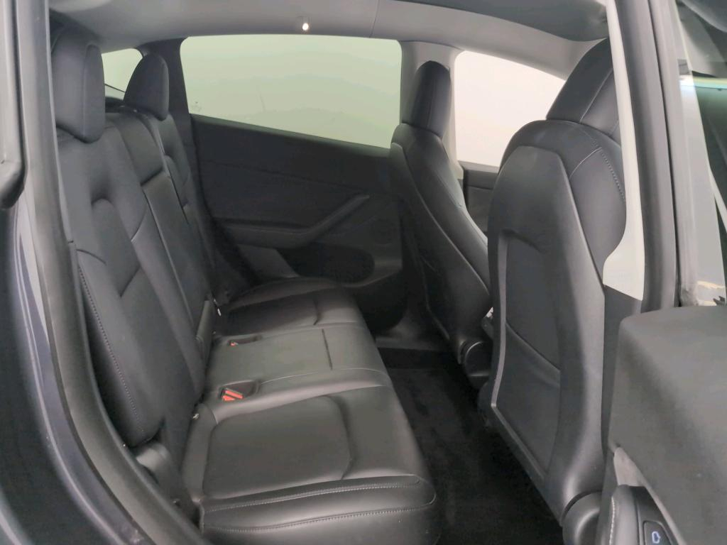 Foto 5 van Tesla Model Y
