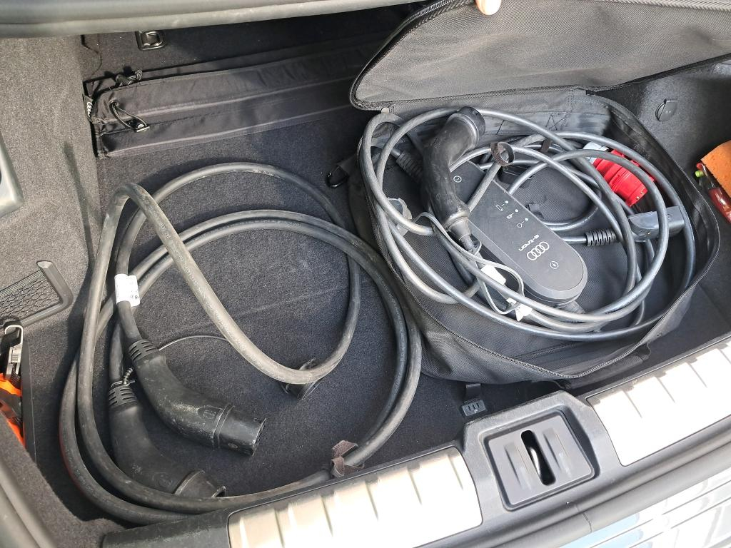 Foto 16 van Audi e-tron GT