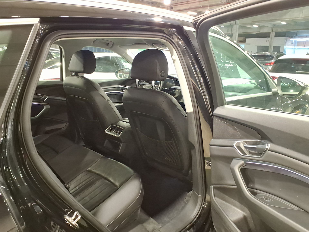 Foto 6 van Audi e-tron
