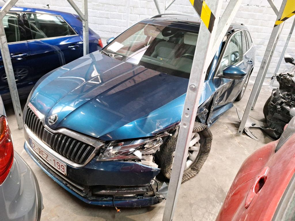 Skoda Superb COMBI 2.0 CRTDI 90KW DSG7 CLEVER+