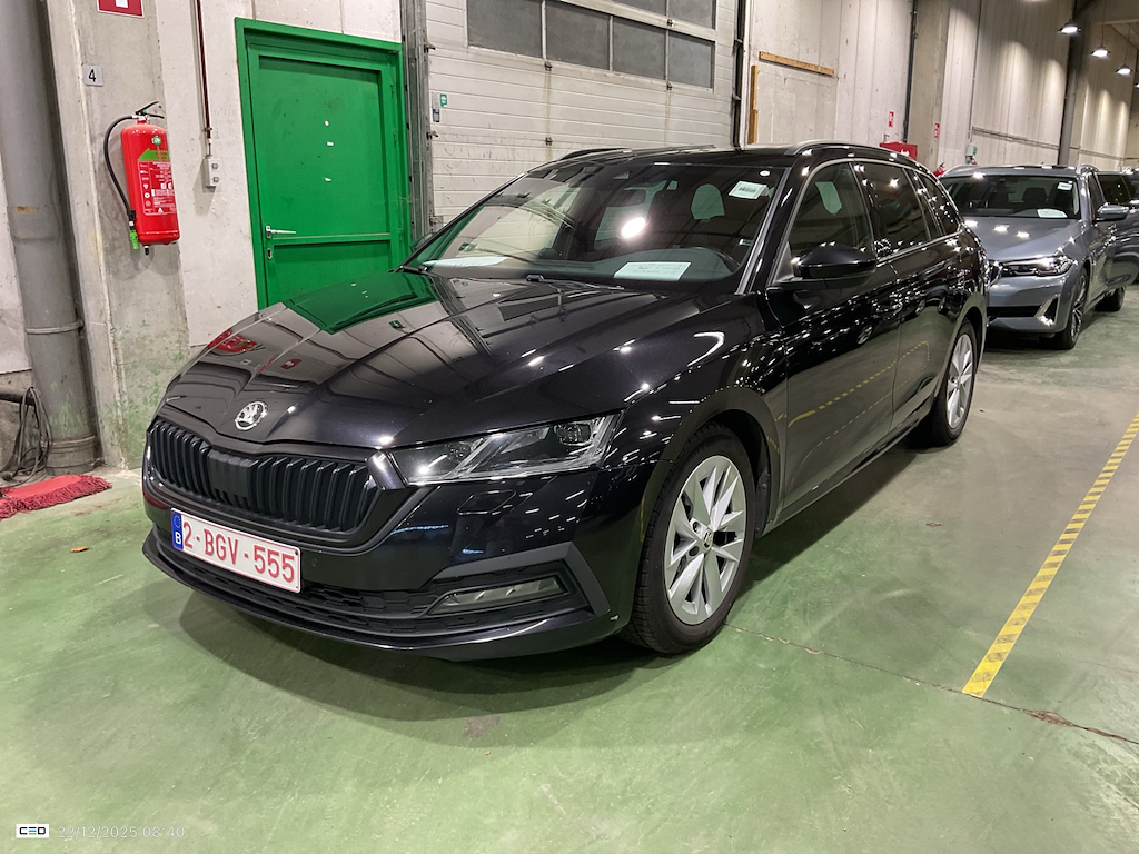 Skoda Octavia COMBI 2.0 CRTDI 110KW DSG7 CLEVER+