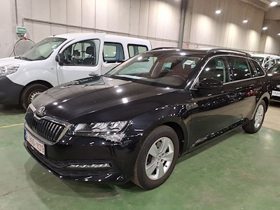 Achetez SKODA SUPERB COMBI sur Ayvens Carmarket