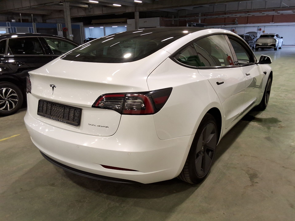 Foto 5 van Tesla Model 3