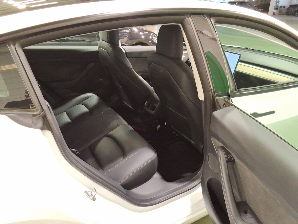 Foto 6 van Tesla Model 3