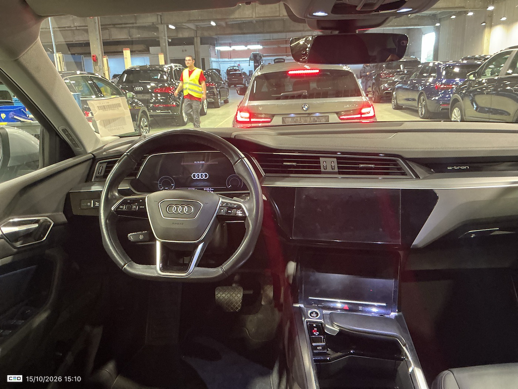 Foto 15 van Audi e-tron sportback