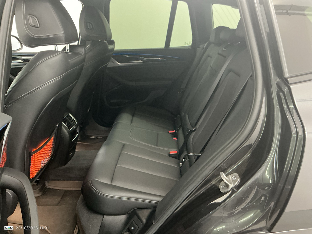 Foto 18 van BMW ix3