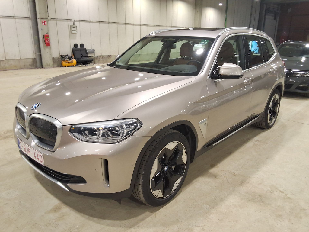BMW IX3 80KWH AUTO