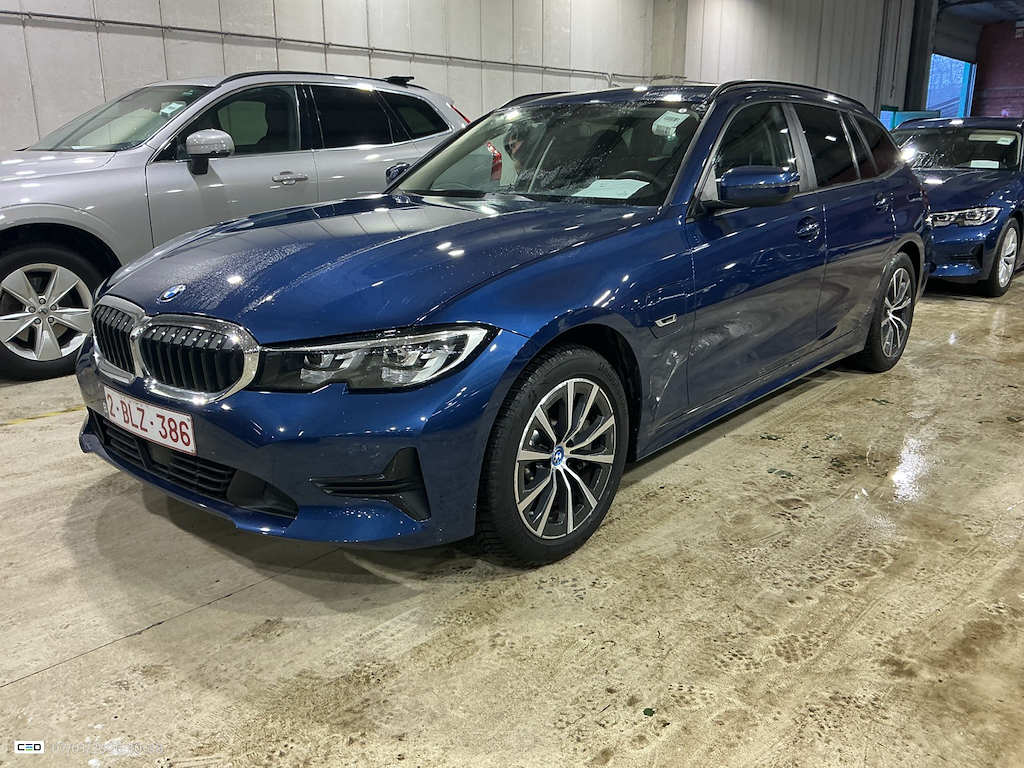 BMW 3 Series TOURING 2.0 330E (215KW) TOURING