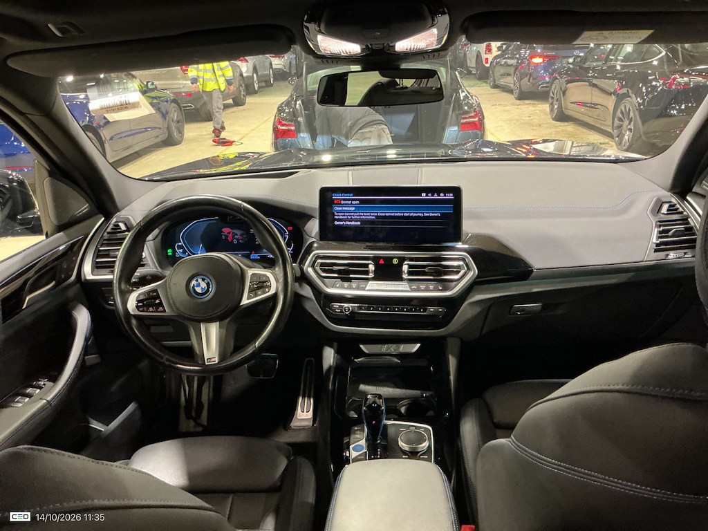 Foto 16 van BMW ix3