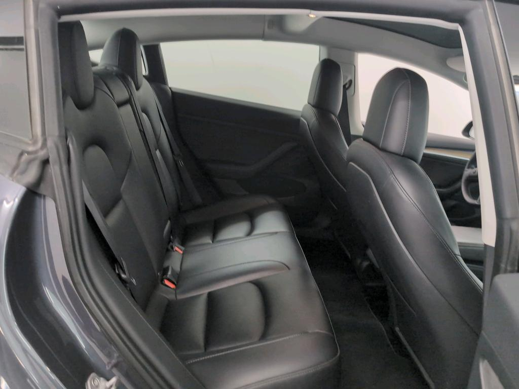 Foto 4 van Tesla Model 3