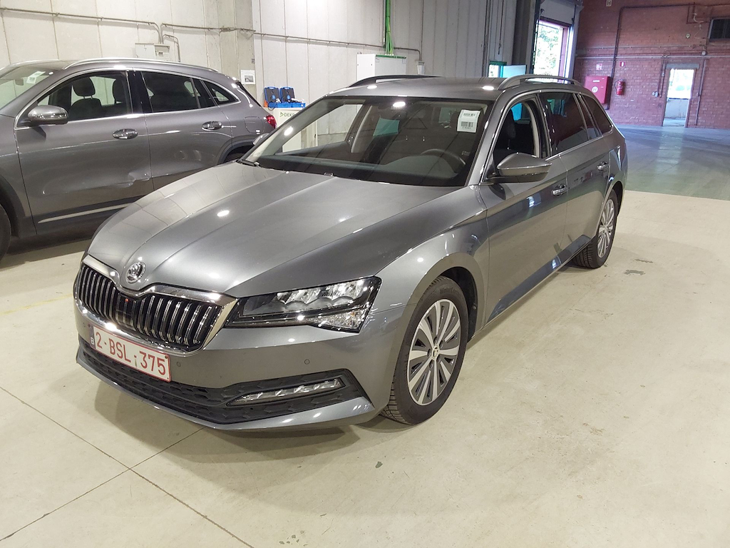 Skoda Superb COMBI 2.0 CRTDI 110KW DSG7 CLEVER