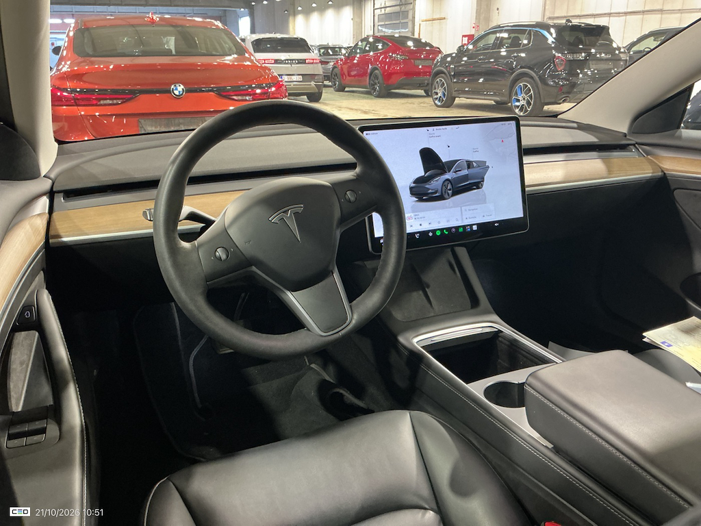 Foto 14 van Tesla Model 3