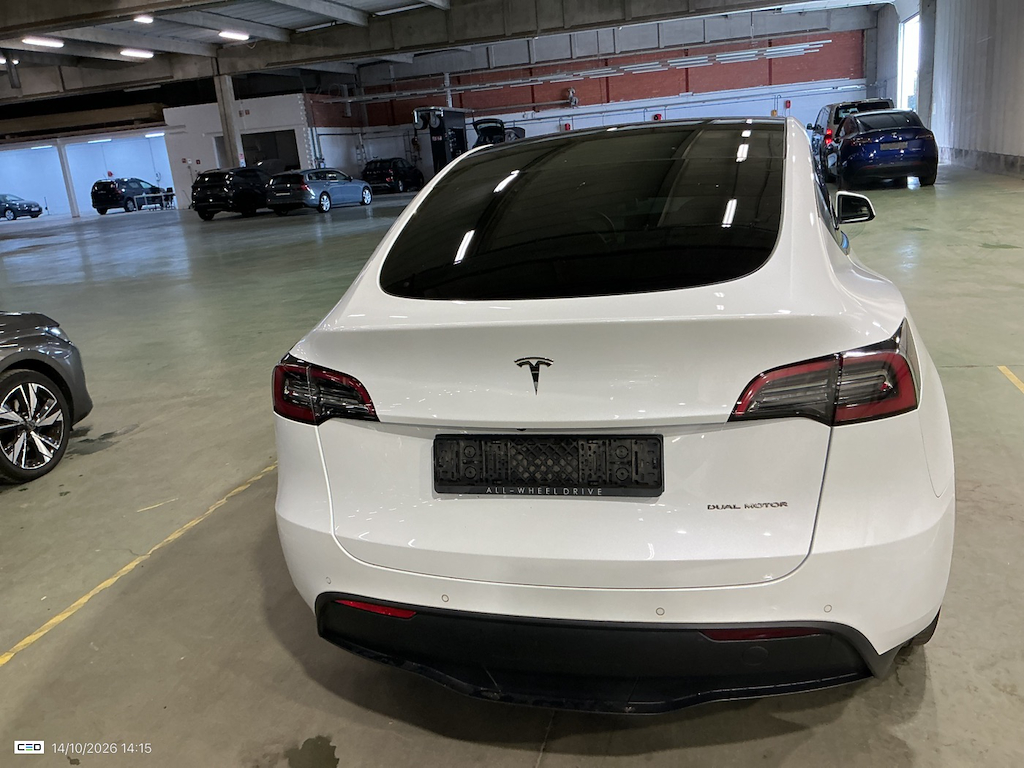 Foto 6 van Tesla Model Y