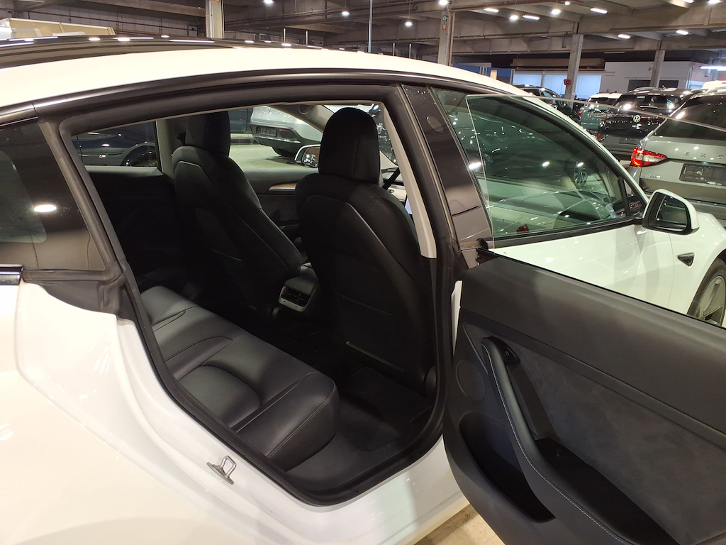 Foto 6 van Tesla Model 3